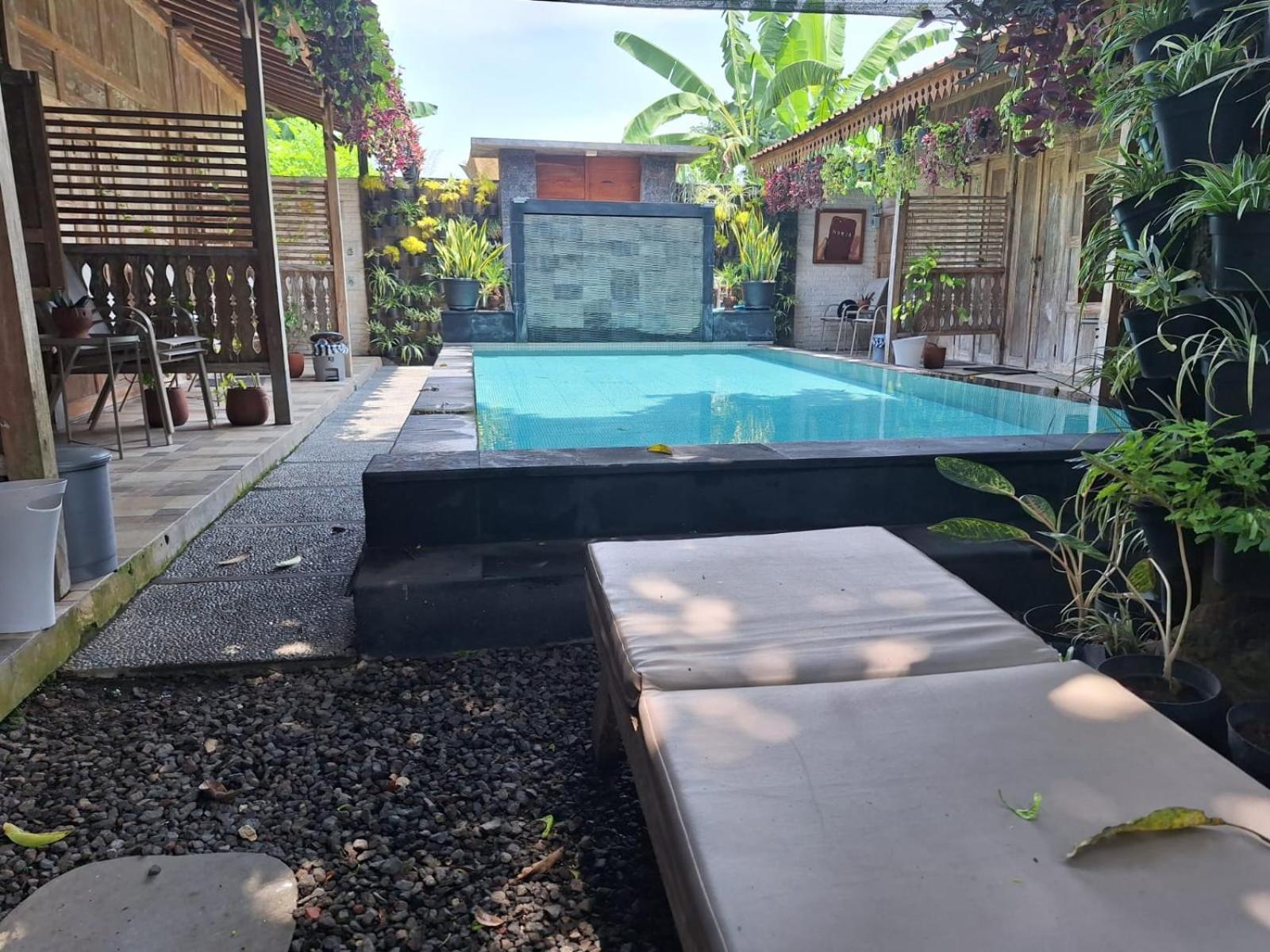 Oma Joglo Jimbaran Hotel Exterior foto