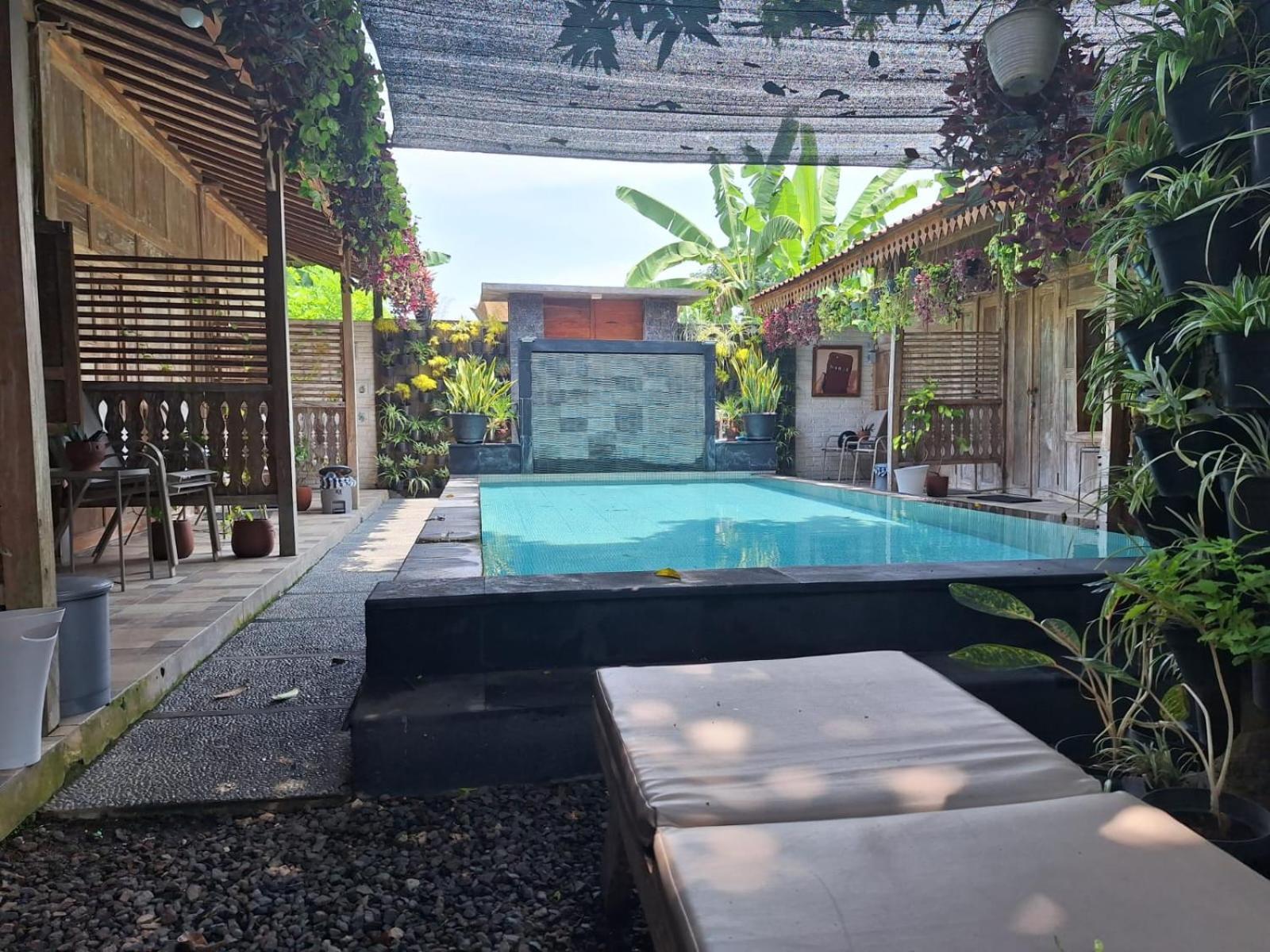 Oma Joglo Jimbaran Hotel Exterior foto
