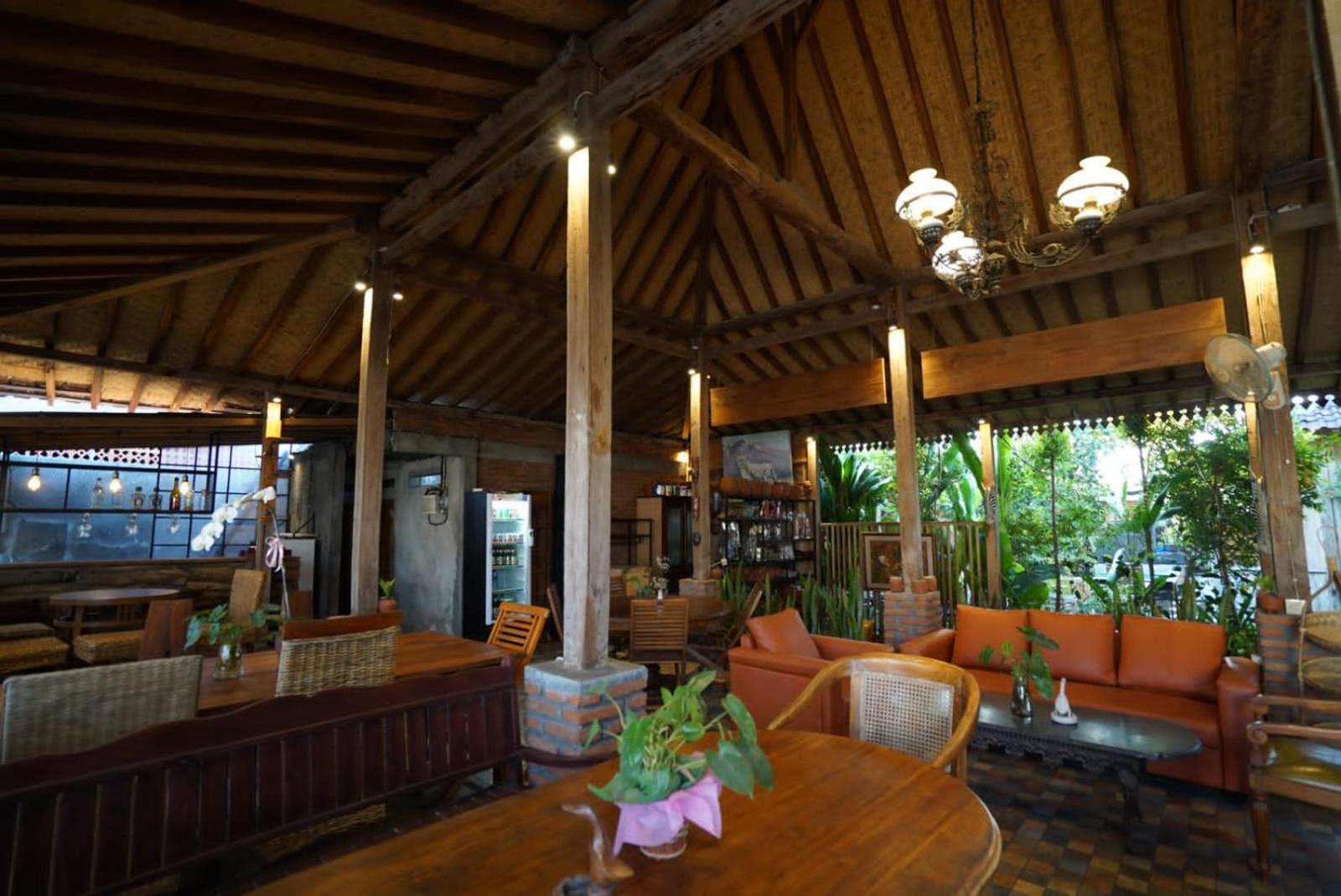 Oma Joglo Jimbaran Hotel Exterior foto
